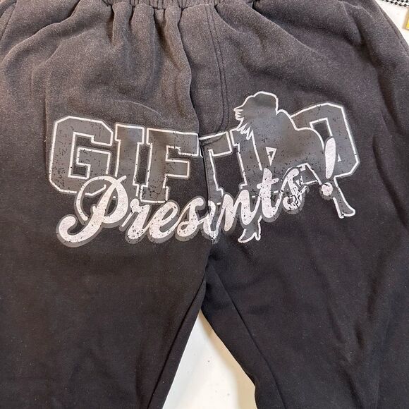 NWT GFTD LA Women’s Black Sweatpants Raw Hem Graphic on Rear - Size Small - Picture 9 of 13